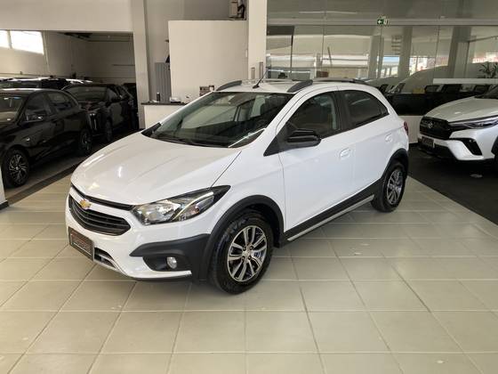 CHEVROLET ONIX 1.4 MPFI ACTIV 8V FLEX 4P AUTOMÁTICO
